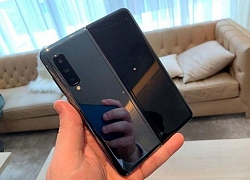 Cổ phiếu Samsung sụt giảm trong bối cảnh lo ngại Galaxy Fold dễ hỏng