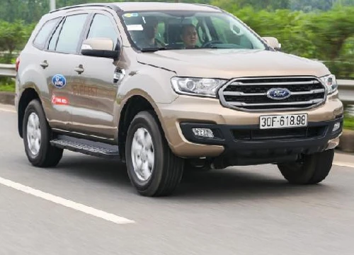 Giới kinh doanh trải nghiệm và đánh giá về Ford Everest Ambiente AT