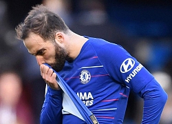 Quá thất vọng, Sarri đề nghị trả Higuain 'về nơi sản xuất' sớm