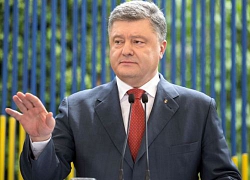 Ukraine : Poroshenko lệnh cho vây cánh lôi kéo cử tri của Zelensky