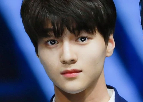 Fan cuồng bất ngờ đột nhập ký túc xá "Produce X 101" rồi lục tung đồ đạc của thí sinh