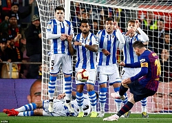 Hàng thủ cứu nguy, Barca chạm một tay vào ngôi vua