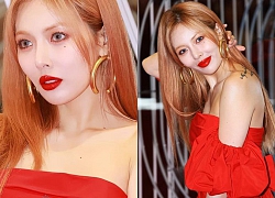 HyunA diện đầm đỏ gợi cảm nhưng bị chê trang điểm đáng sợ