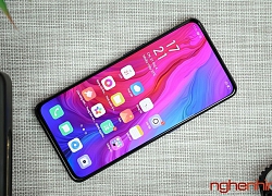 Khui hộp Oppo Reno đầu tiên về Việt Nam