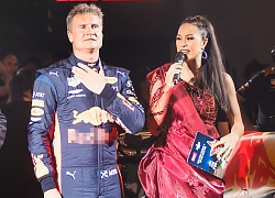 Phương Mai phấn khích khi đứng cạnh tay đua huyền thoại David Coulthard