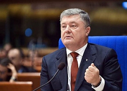 Poroshenko dùng Nga để dọa người dân Ukraine là "cơn cuồng"