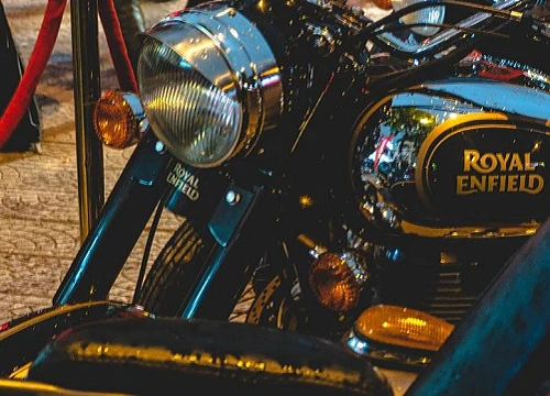 Royal Enfield khai trương showroom thứ hai tại Hà Nội, giới thiệu mẫu 650 Twin cực chất