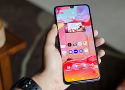 Samsung Galaxy A70 lên kệ ở Việt Nam: Màn 6.7 inch, 3 camera sau, giá 9.29 triệu đồng