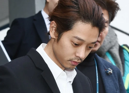 Tội chồng thêm tội: Jung Joon Young phải bồi thường 300 triệu won cho công ty cũ vì hành vi 'bắt cá hai tay' của mình