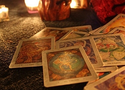 Tử vi ngày (24/4) qua lá bài Tarot: Ngày của những bữa tiệc và sự tha thứ