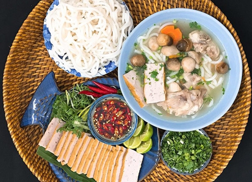 Cách nấu bánh canh giò heo ngon mà đơn giản