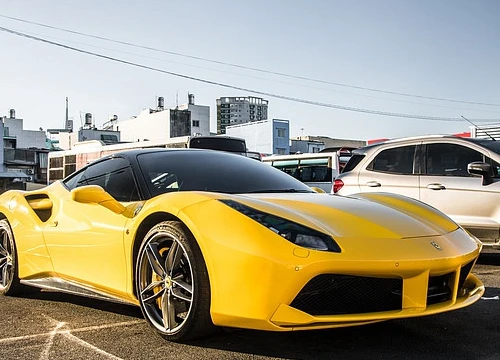 Ferrari 488 GTB màu vàng óng từng của đại gia Bình Dương tìm được chủ nhân mới, ra biển số trắng Sài Gòn