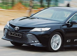 &#8220;Huyền thoại&#8221; Toyota Camry 2019 nhập Thái, giá mềm hơn phiên bản lắp ráp