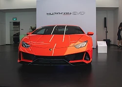 Lamborghini Huracan Evo lần đầu ra mắt giới nhà giàu tại Singapore, giá bán 17 tỷ đồng