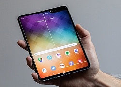 Samsung thu hồi toàn bộ máy Galaxy Fold dùng thử