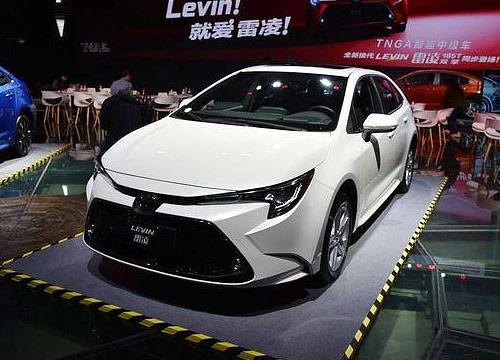 Toyota Levin 2019 máy xăng ra mắt trong triển lãm Ô tô Thượng Hải 2019