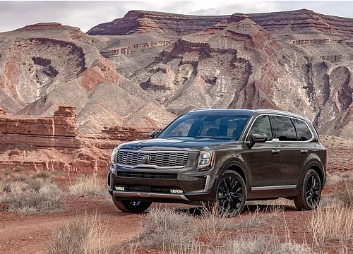 Đánh giá Kia Telluride: Đây là lý do Ford Explorer phải dè chừng 'đàn anh Sorento'