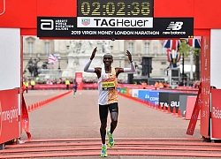 Điền kinh: Kipchoge lập cú &#8220;poker&#8221; chiến thắng ở London, Farah thua tan nát