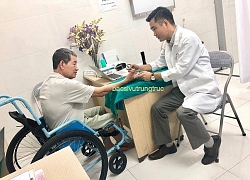 Nối thành công ngón tay đứt rời do máy cưa cắt đứt