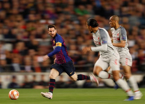 Van Dijk thấy may mắn vì không đối diện Messi thường xuyên