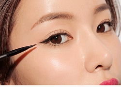 9 bước kẻ eyeliner chuẩn Retro Style cho bạn