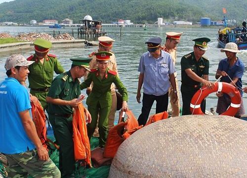 Đánh bắt tận diệt, nguy cơ cạn kiệt hải sản ven bờ