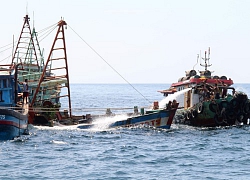 Indonesia đơn phương nhấn chìm tàu cá Việt Nam