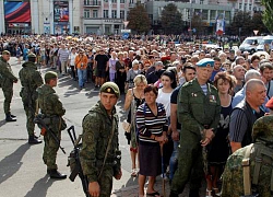 Người Donetsk ùn ùn đến xin hộ chiến Nga