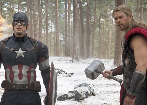 Những cuộc chạm mặt giữa nhân vật và chính mình trong quá khứ tạo bước ngoặt cho 'Avengers: Endgame'