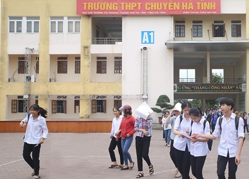 829 thí sinh "đua" 320 chỉ tiêu THPT Chuyên Hà Tĩnh