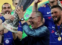 HLV Chelsea rút xì gà mừng Cup Europa League