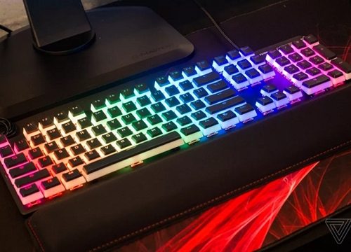 HyperX nâng cấp gaming headphone và giới thiệu mẫu gaming keyboard mới