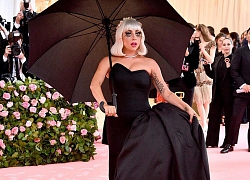 Cận cảnh màn lột váy tới 3 lần biến Lady Gaga thành "Lady Thay Đồ" tại Met Gala 2019