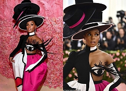 Janelle Monae đội bốn chiếc mũ dự Met gala