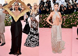 Người mẫu Emily Ratajkowski mặc hở gây sốc nhất thảm hồng Met Gala