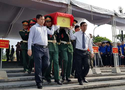 Quảng Trị: Đón 26 hài cốt liệt sĩ từ nước bạn Lào