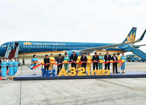 Sức ép thị phần từ Vietjet và BamBoo, Vietnam Airlines làm sao để cất cánh?