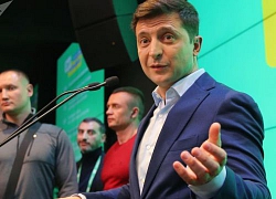 Vì sao Zelensky phải hoãn mốc làm lễ nhậm chức Tổng thống Ukraine?