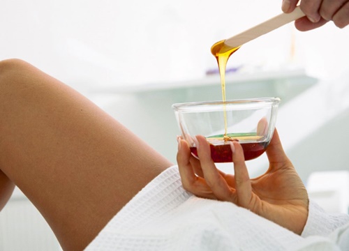 Wax nóng và wax lạnh: đâu là sự khác biệt?