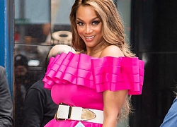 Lên bìa tạp chí áo bơi ở tuổi 45, siêu mẫu Tyra Banks gây chú ý