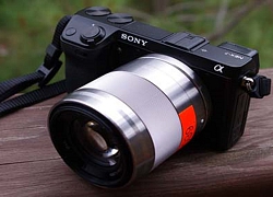 Máy ảnh không gương lật Sony bán nhiều hơn cả Canon và Nikon cộng lại