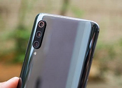 Mở hộp Xiaomi Mi 9 giá từ 11,99 triệu tại Việt Nam