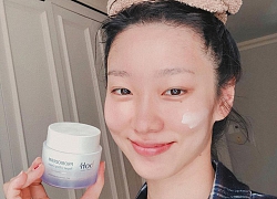 Càng lớn tuổi, quy trình skincare của bạn cần phải thay đổi những điều sau thì mới mong được "trẻ mãi không già"