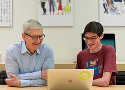 CEO Tim Cook: "Tôi không nghĩ bằng đại học 4 năm là đủ để viết code giỏi"