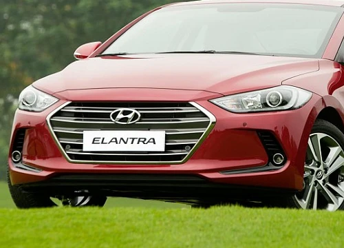 Dọn đường cho phiên bản mới, Hyundai Elantra và Tucson tiếp tục được giảm giá tại đại lý