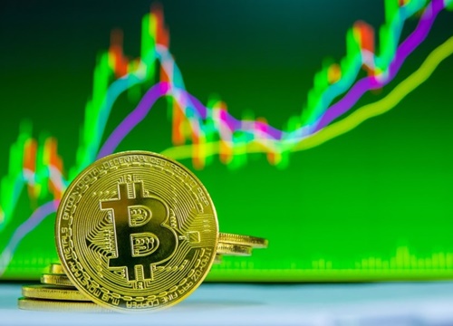 Giá Bitcoin tăng chóng mặt, mong manh tạo đỉnh và bẫy rình rập