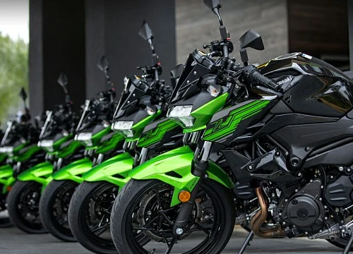 Kawasaki Z400 2019 bất ngờ có giá bán tại Việt Nam, cập bến vào tháng 6