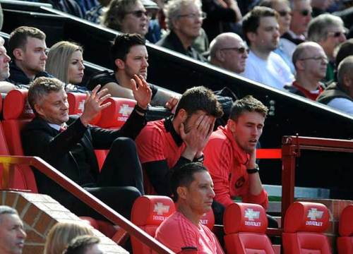 MU tệ nhất lịch sử 35 năm: Solskjaer "vớ bẫm" hơn HLV Liverpool, Chelsea