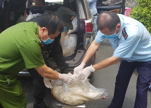 Tướng công an nhịn cơm, ăn chuối cầm hơi bắt nhóm buôn 500kg ma túy