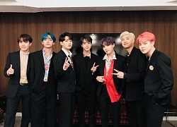 BTS xuất hiện đêm Chung kết The Voice Mỹ: Vừa làm khán giả vỗ tay, vừa cứu rating